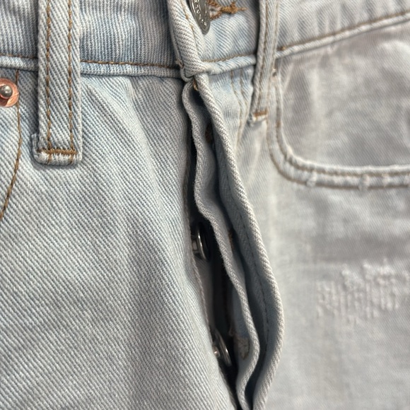 Wild Fable super high-rise cut off, 5 pocket, belt loop, button fly shorts - Picture 4 of 9